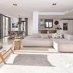 Jdg7-stunning 100 Meters From Μαρμπέλλα